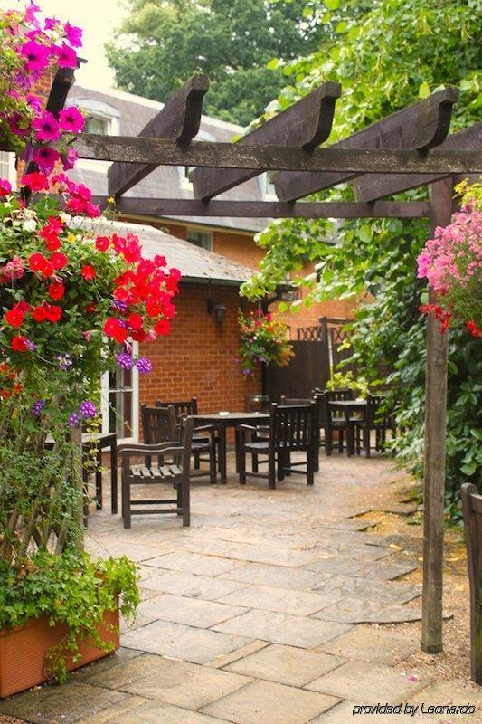 Waterloo Hotel Crowthorne Restaurant foto