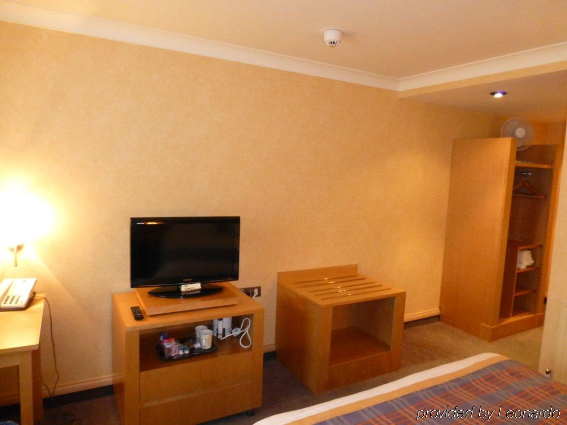Waterloo Hotel Crowthorne Buitenkant foto