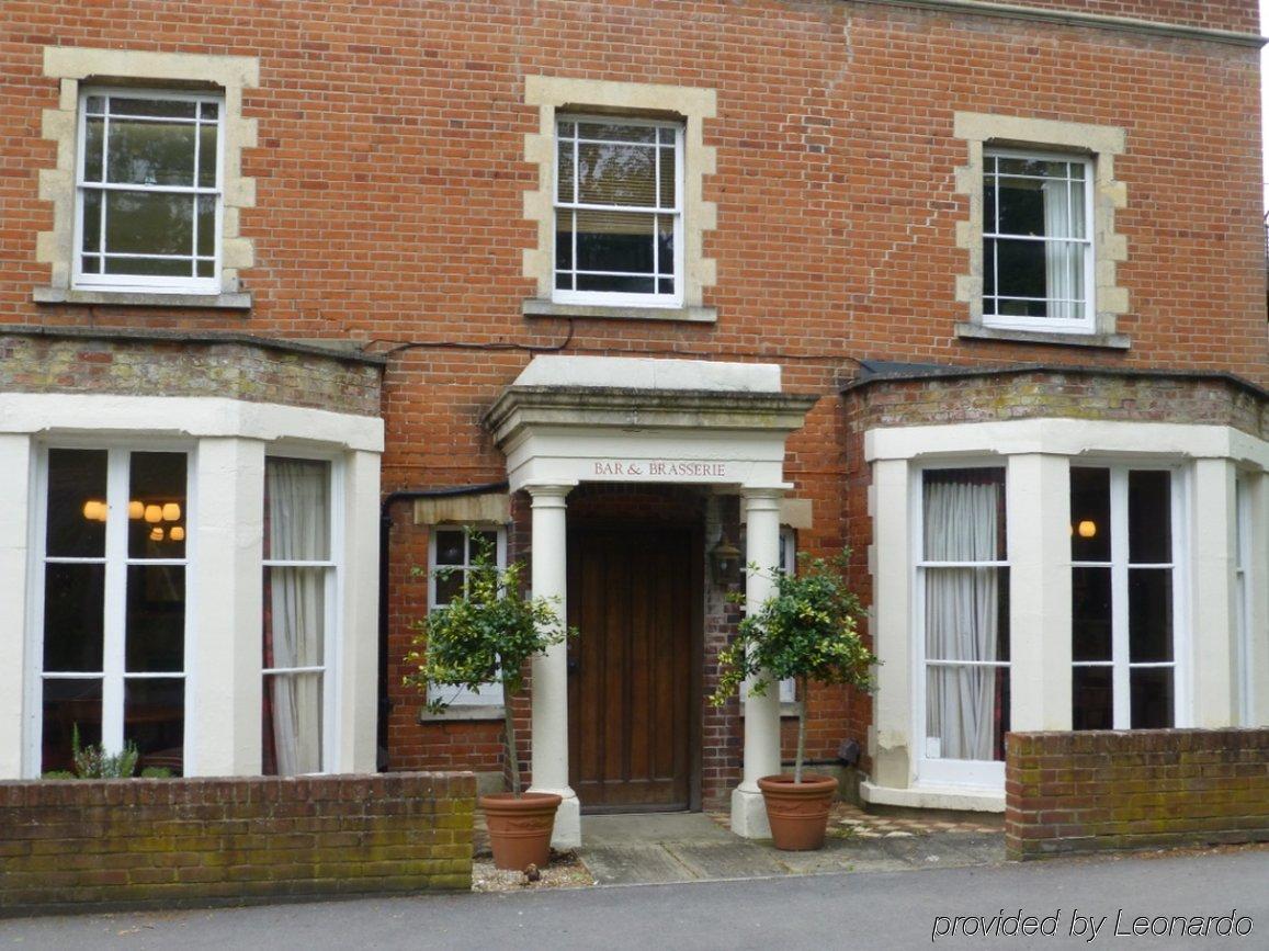 Waterloo Hotel Crowthorne Buitenkant foto